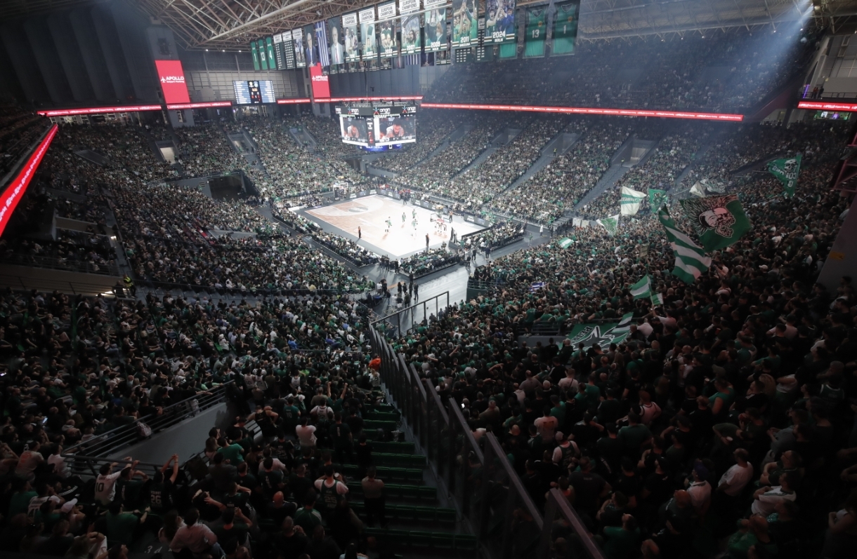 Παναθηναϊκός: Χαμός στο ΟΑΚΑ με προκλήσεις από τους φίλους της Εφές