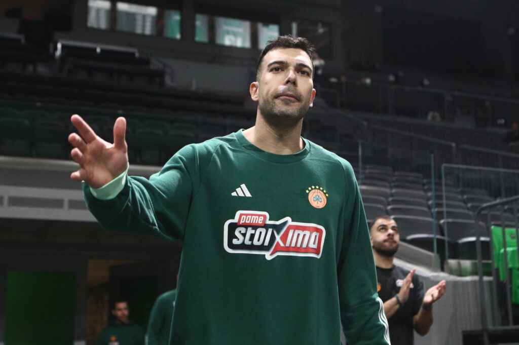 Σλούκας: Η ομιλία στην προπόνηση - Το μήνυμα στον κόσμο