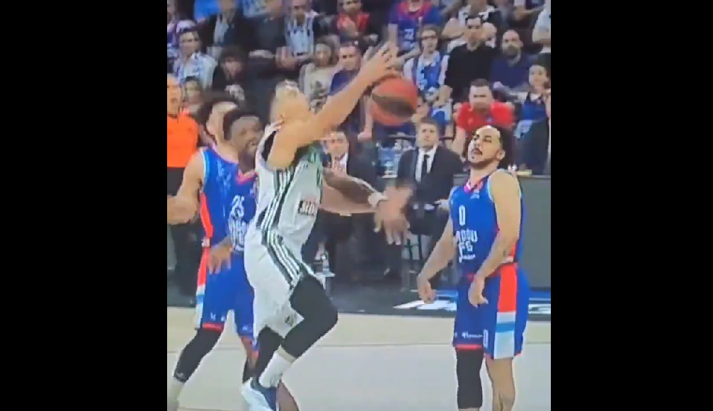 Εφές - Παναθηναϊκός: Το πεντακάθαρο φάουλ στον Κώστα Σλούκα (vid)