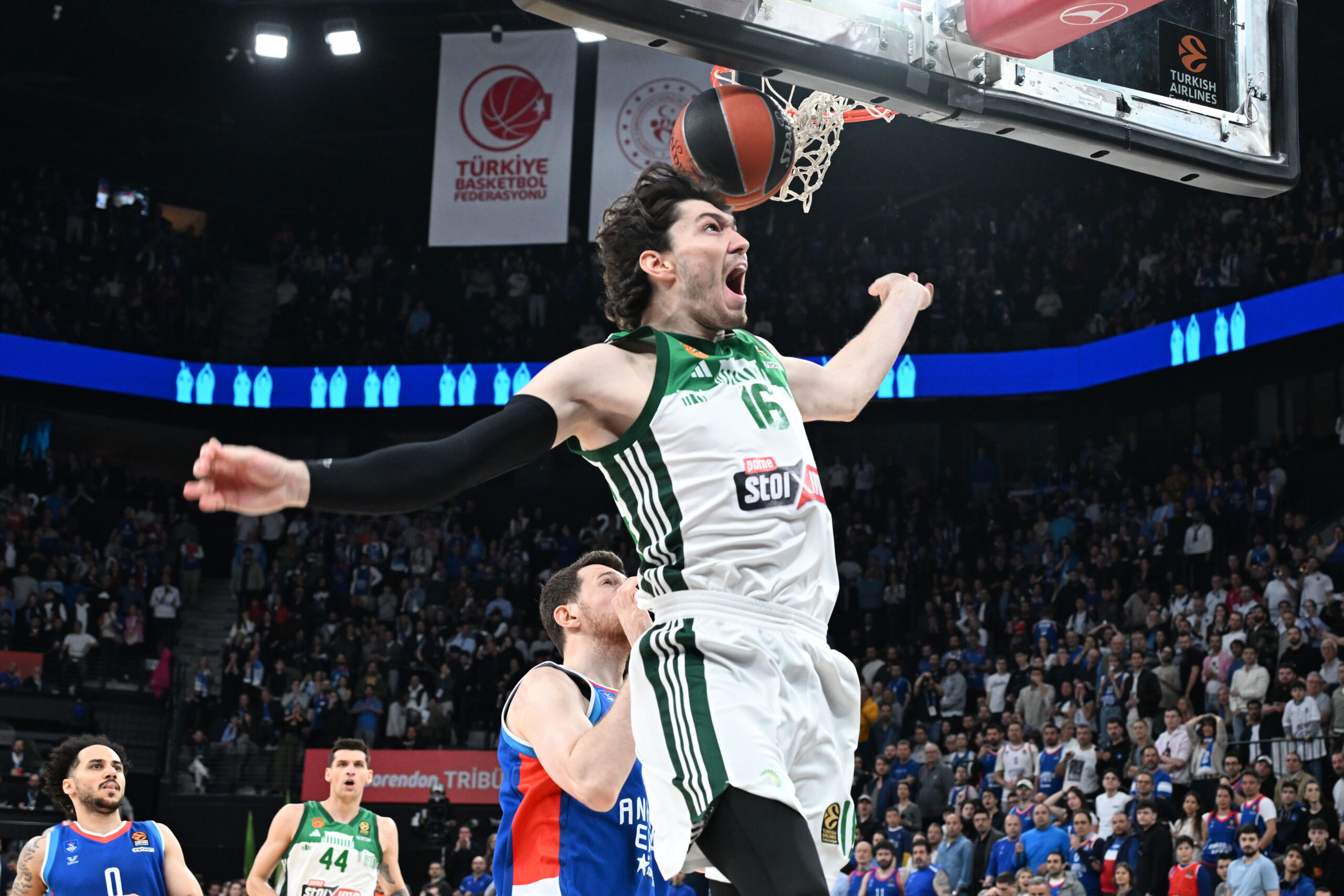 Παναθηναϊκος: Ο λόγος που φέρεσε τη λευκή φανέλα με την Ακρόπολη