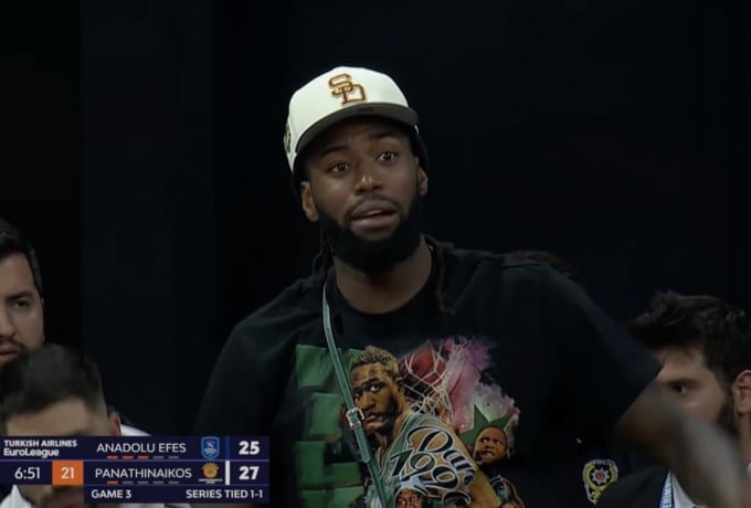 Παναθηναϊκός: Το φοβερό μπλουζάκι του Ματίας Λεσόρ που τράβηξε τα βλέμματα (pic)