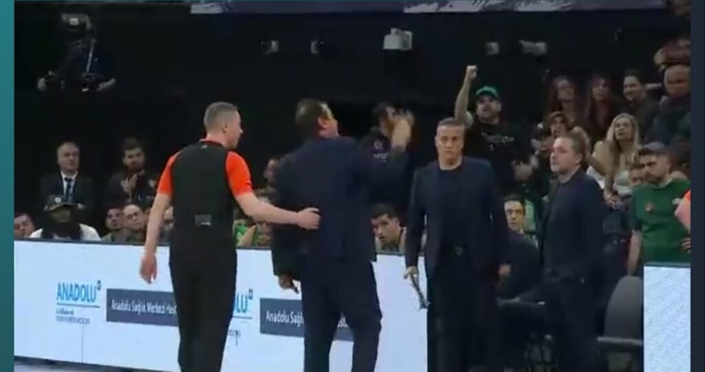 Παναθηναϊκός: «Οργισμένος» Αταμάν, αποχώρησε από το γήπεδο! (vid)