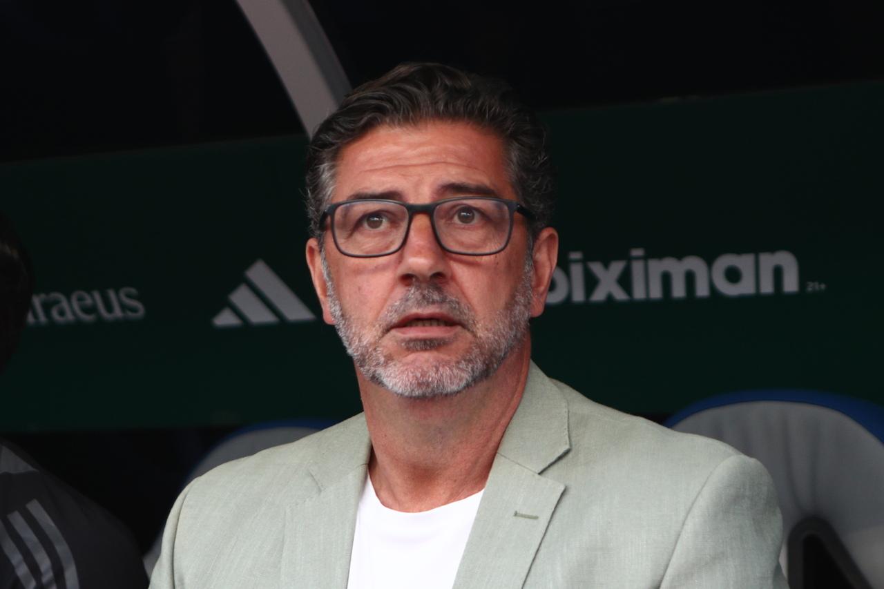 Βιτόρια στη συν. Τύπου για το μέλλον του: «Θα συζητήσουμε με τη διοίκηση...»