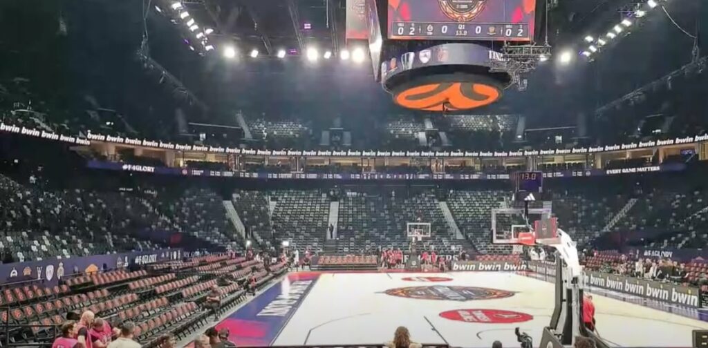 Φενέρμπαχτσε - Παναθηναϊκός: Οι πρώτες εικόνες από το γήπεδο