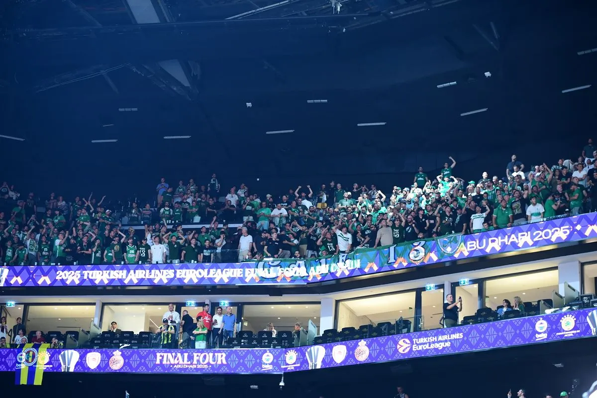 Παναθηναϊκός: Χαμός στην Etihad Arena από τους φίλους του τριφυλλιού