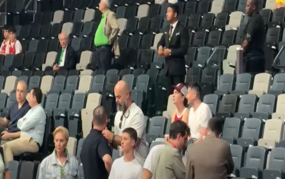 Φωτογραφίες: Στην Etihad Arena ο Δημήτρης Γιαννακόπουλος