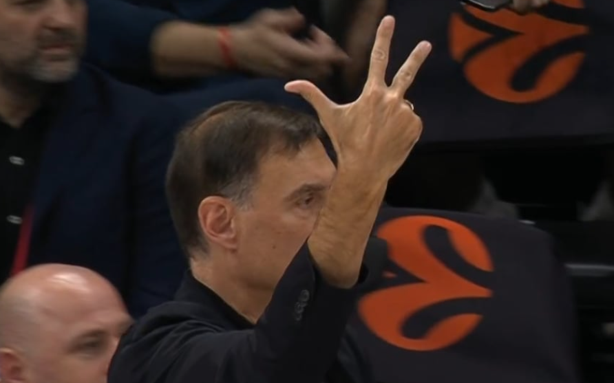 Διαμαρτυρήθηκε για τρεις βολές ο Μπαρτζώκας στον... μικρό τελικό!