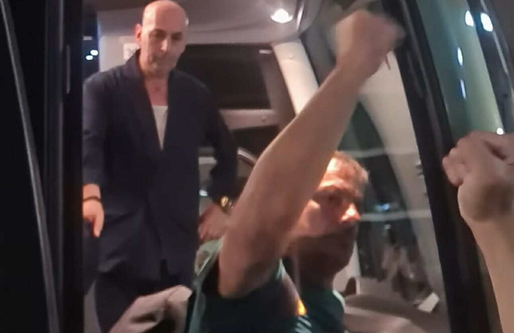 Δείτε βίντεο: Η αντίδραση του Αταμάν μετά την υποδοχή στο ΟΑΚΑ