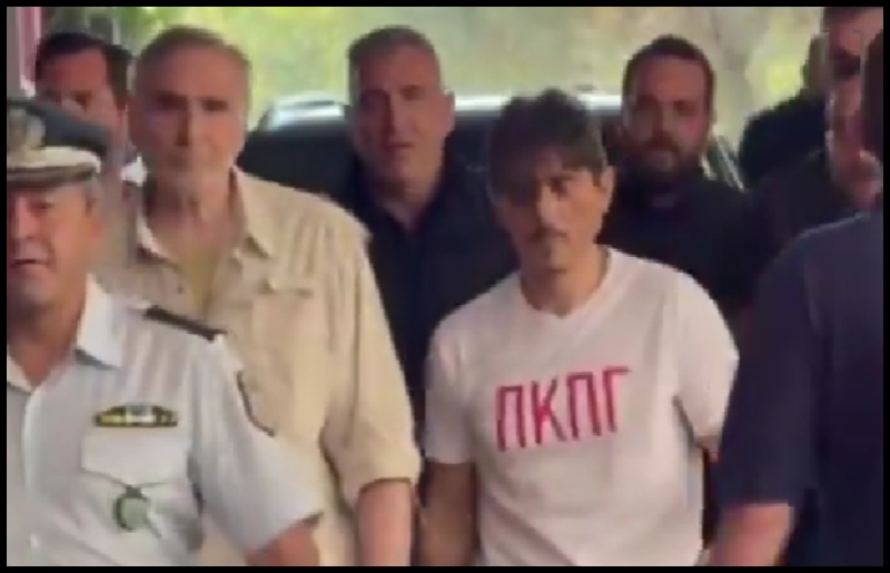 Βίντεο: Η άφιξη του Δ. Γιαννακόπουλου στο ΣΕΦ - Έντονες αποδοκιμασίες και υβριστικά συνθήματα (vid)