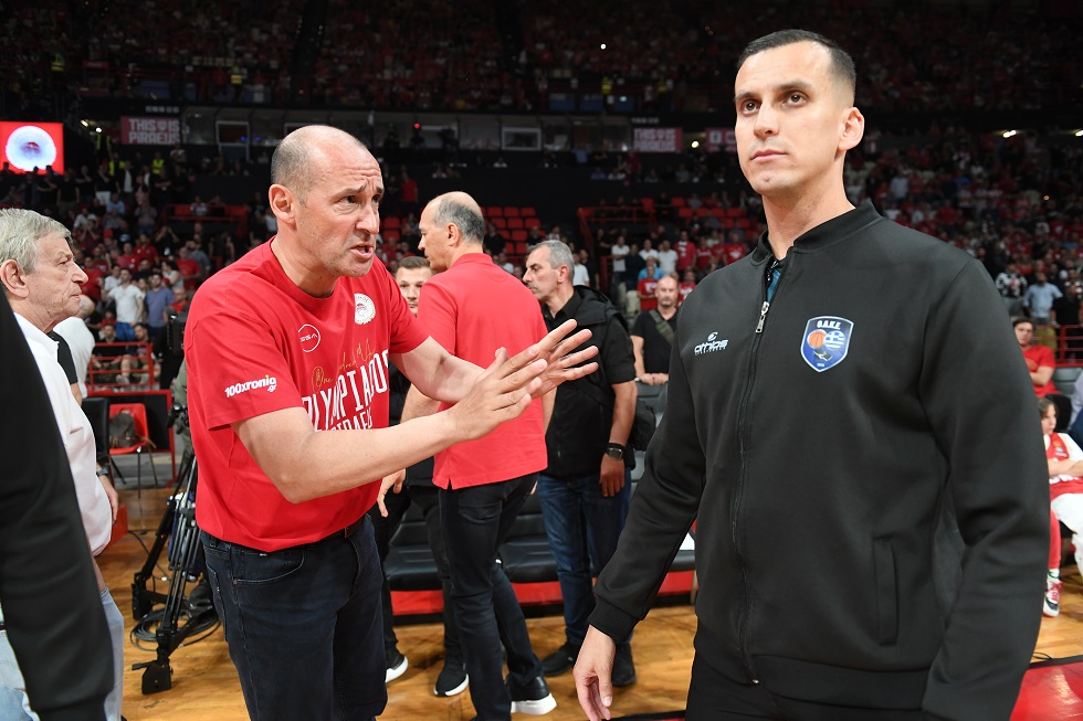 Αγγελόπουλοι για Αταμάν: «Μπ@@@δους τους οπαδούς του Ολυμπιακού δεν τους λέει κανείς»