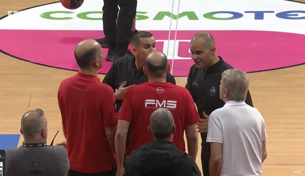 Στους διαιτητές οι Αγγελόπουλοι μετά το «επεισόδιο» με Γιαννακόπουλο!