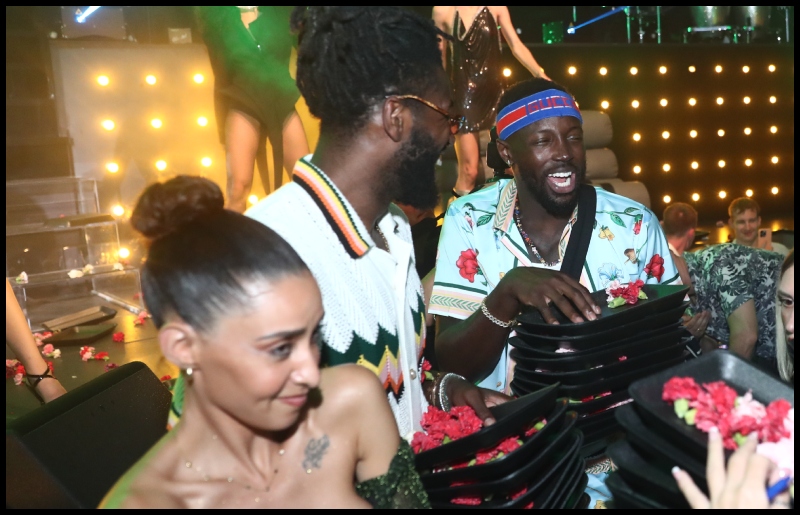 Σύντροφος Λεσόρ: «Βρίζουν την Τουρκία, επειδή τους δαγκώνουν στον κ@@@!» (pic)