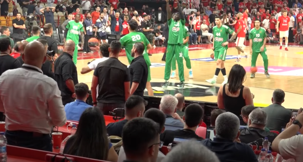 Επιτέλους, φυσικός ήχος από τα αίσχη στο ΣΕΦ προς Γιαννακόπουλο - Το βίντεο της ΚΑΕ Ολυμπιακός