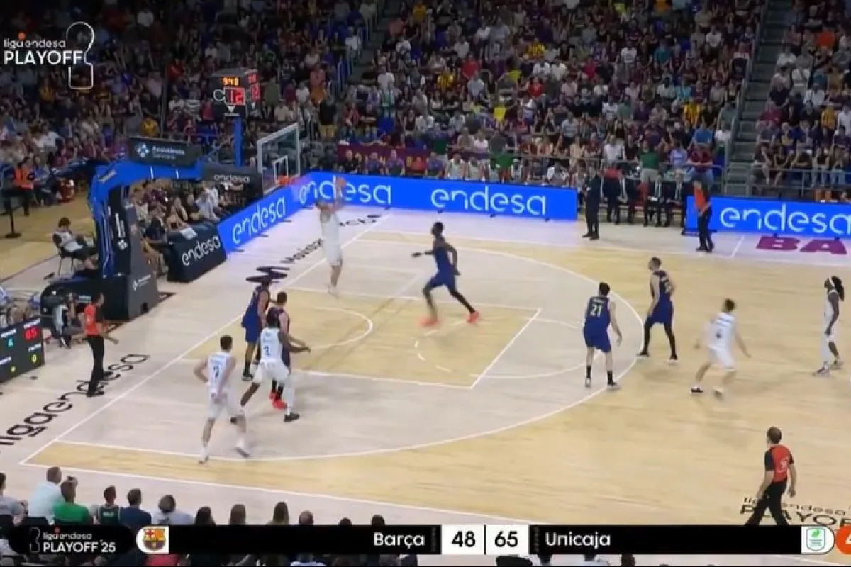 Το απίθανο ανάποδο κάρφωμα του Μπαλτσερόφκσι κόντρα στην Μπαρτσελόνα (vid)