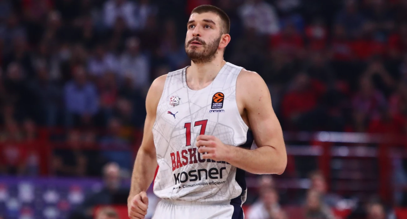 Αλλαγή σκυτάλης στη Μπασκόνια – Τι σημαίνει για Ρογκαβόπουλο και Παναθηναϊκό