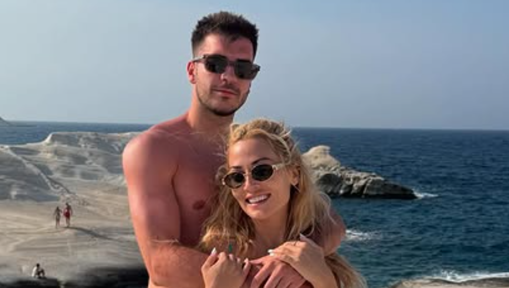 Ιωαννίδης - Βουλγαράκη: Η κοινή φωτογραφία από τη Μήλο (pics)