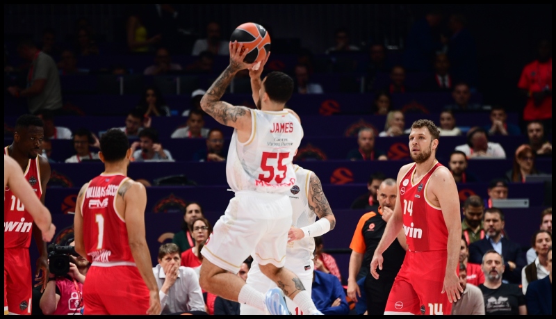 Μάικ Τζέιμς για «Βεφουμί»: «Ό,τι χειρότερο έχω ακούσει» (pic)