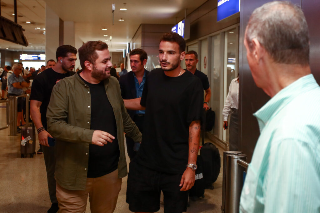 Δείτε φωτογραφίες από την άφιξη του Τσιριβέγια για τον Παναθηναϊκό