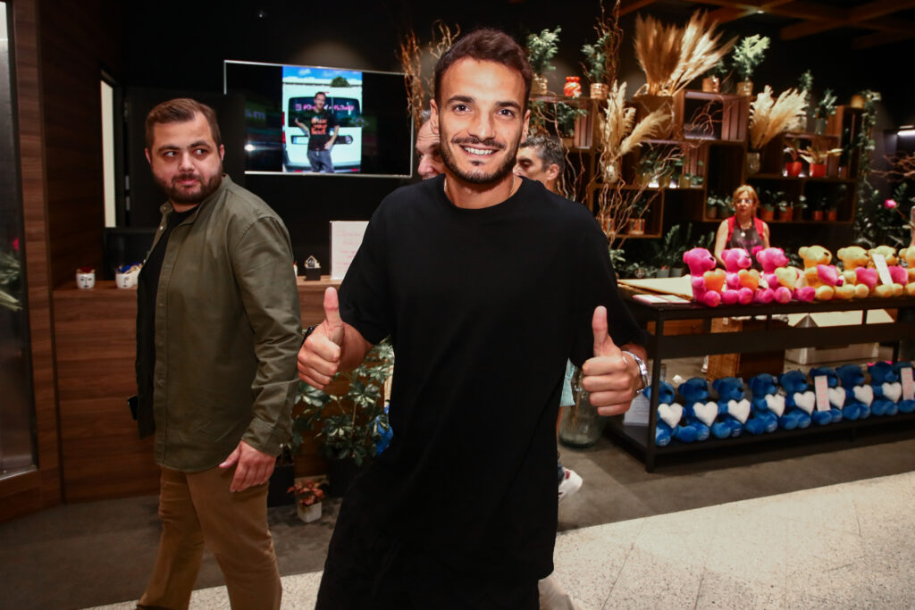 Δείτε φωτογραφίες από την άφιξη του Τσιριβέγια για τον Παναθηναϊκό