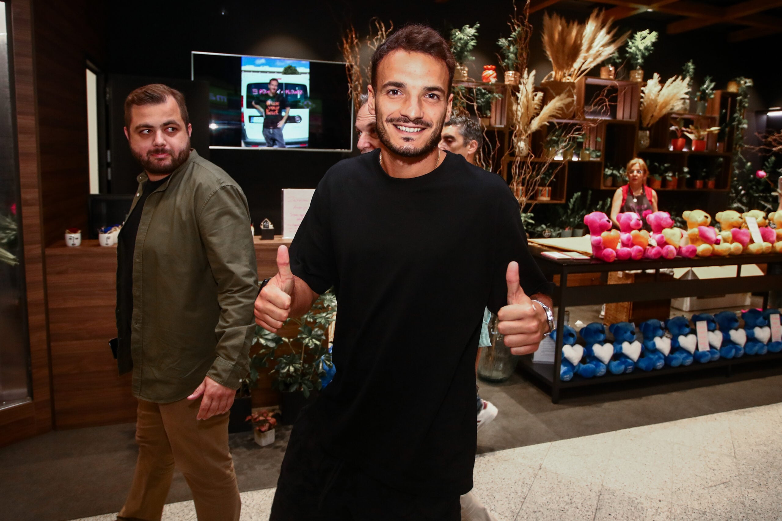 Δείτε φωτογραφίες από την άφιξη του Τσιριβέγια για τον Παναθηναϊκό