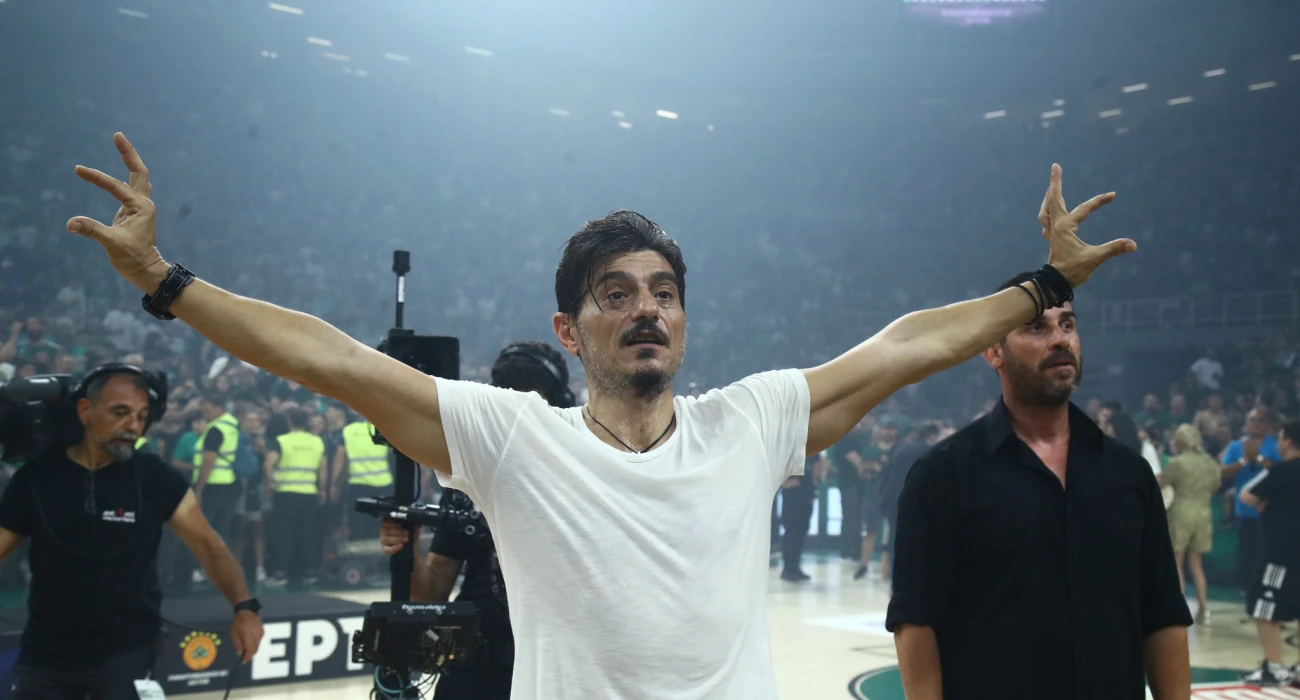 Γιαννακόπουλος: Η κίνηση με νόημα σε μήνυμα για τον Βαλαντσιούνας