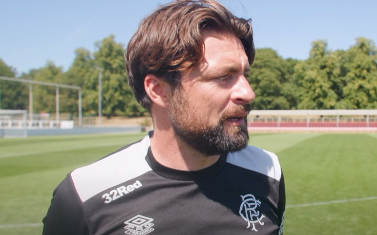 Ρέιντζερς: Τα... κρυφά φιλικά και η απογοήτευση του κόσμου στα social media