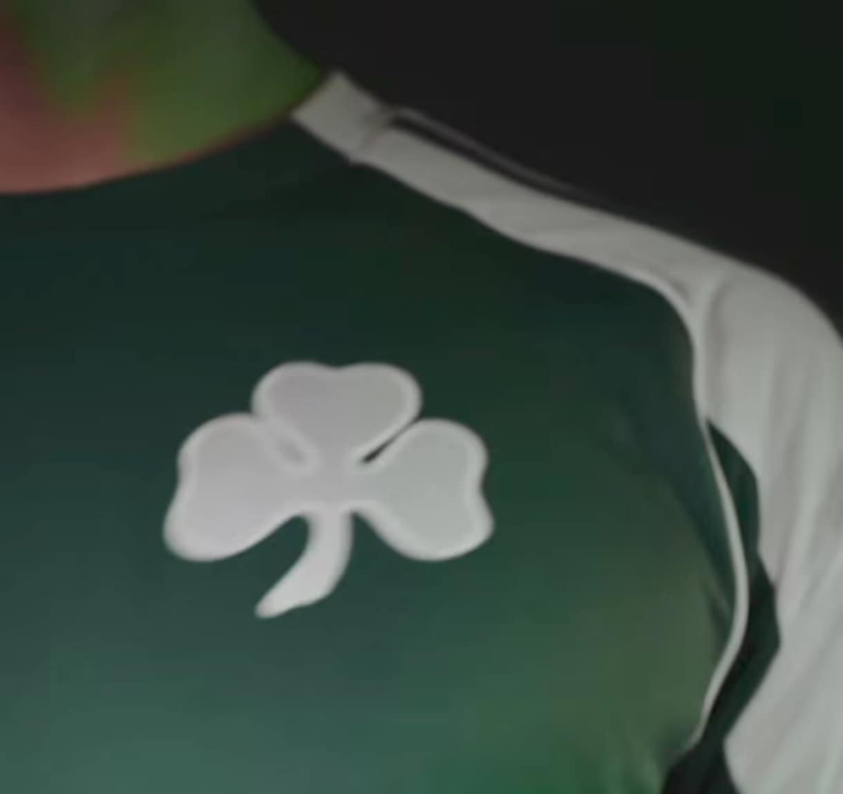 Αποκαλύφθηκε: Αυτή είναι η νέα φανέλα του Παναθηναϊκού (vid)