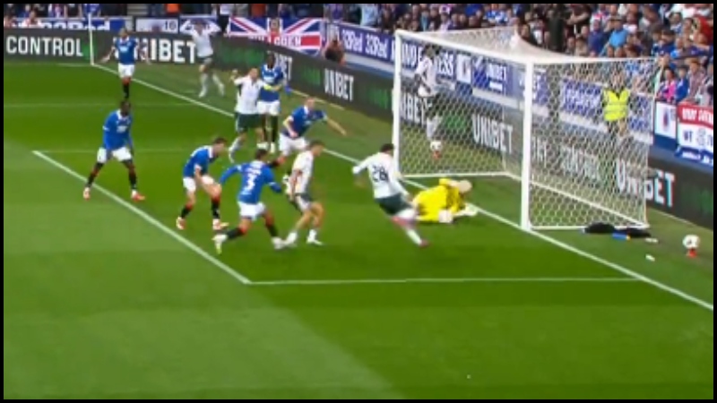 Ρέιντζερς - Παναθηναϊκός: Απίθανη ευκαιρία με Πελίστρι - Δοκάρι από τη μικρή περιοχή (vid)