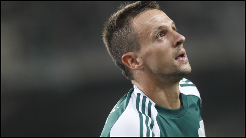 «Έσκασε» πρόταση 5 εκατ. ευρώ για τον Μαξίμοβιτς - Η στάση του Παναθηναϊκού