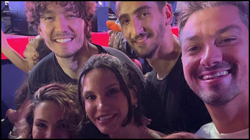 Πρώτο τραπέζι... στην Τζένιφερ Λόπεζ ο Τσεντί Οσμάν (pic)