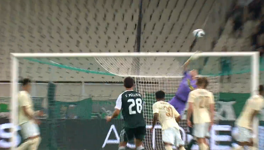 Παναθηναϊκός - Σαχτάρ: Αδιανόητη απόκρουση από τον Ρίζνικ στο «βολέ» του Πελίστρι (vid)