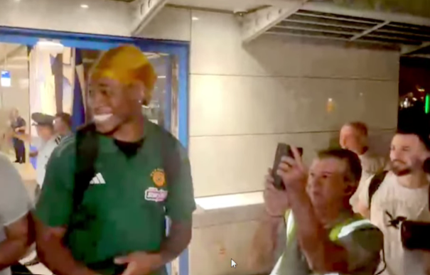 Χολμς: Οι πρώτες δηλώσεις μετά την άφιξή του (vid)