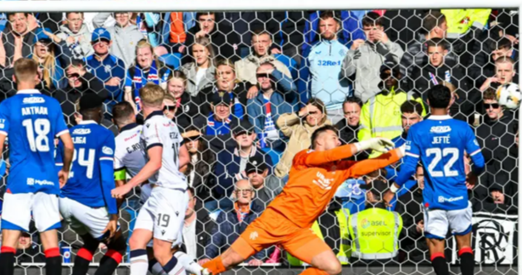 Σώθηκε από την ήττα με πέναλτι στις καθυστερήσεις η Ρέιντζερς