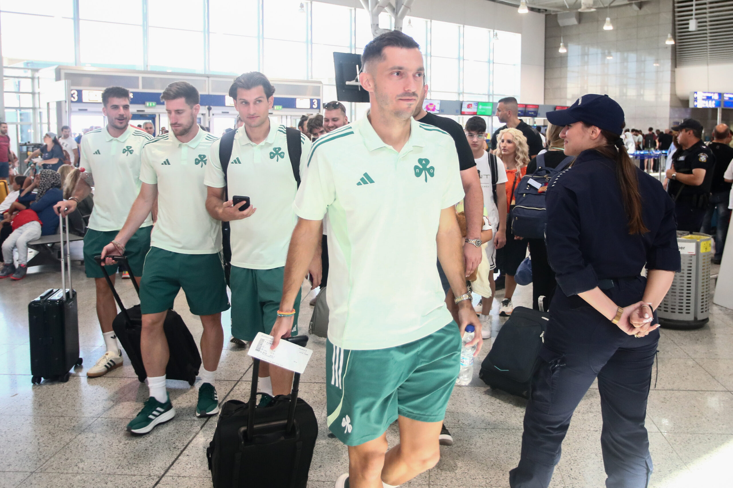 Φωτογραφίες: Αναχώρησε για... Σαχτάρ ο Παναθηναϊκός - Η αποστολή και η απουσία