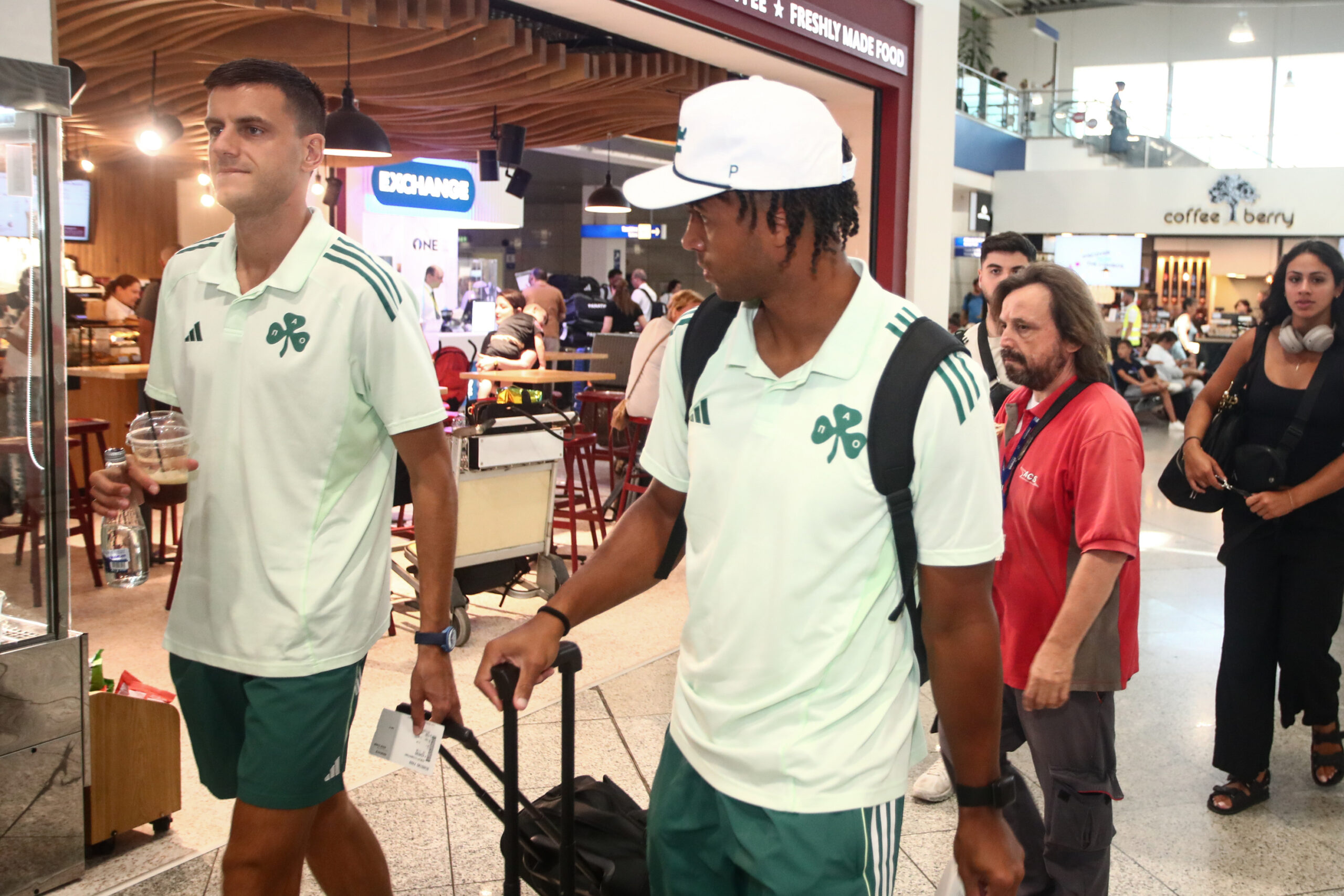 Φωτογραφίες: Αναχώρησε για... Σαχτάρ ο Παναθηναϊκός - Η αποστολή και η απουσία