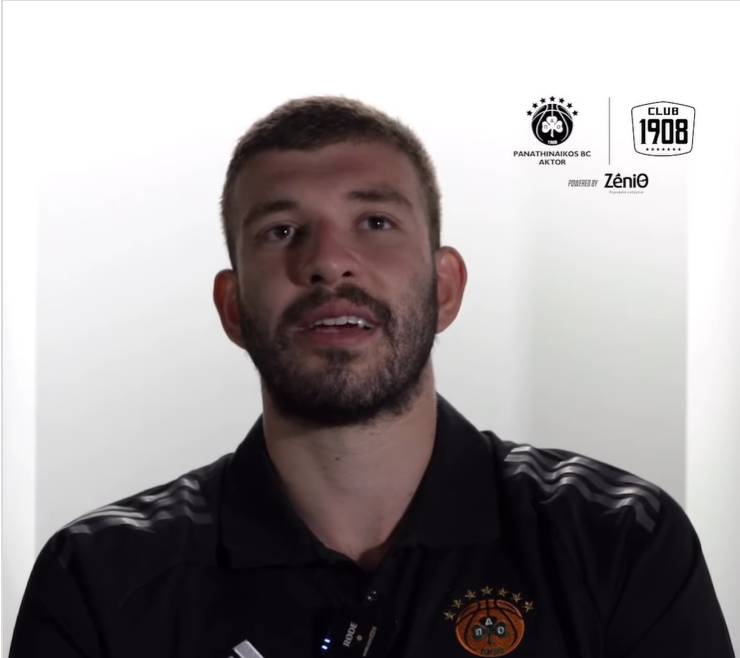 Ρογκαβόπουλος: «Αυτό έπαιξε ρόλο για να επιλέξω τον Παναθηναϊκό»