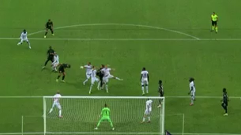 Κοτζαέλισπορ-Σαμσουνσπόρ: Με δέκα παίκτες οι γηπεδούχοι, ζητούν πέναλτι νωρίτερα