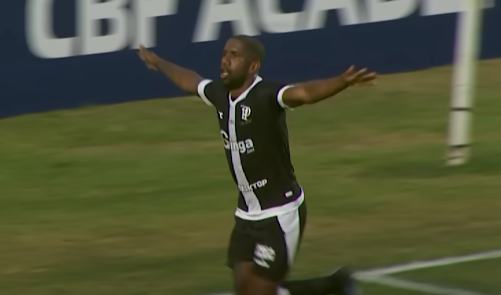 Ο Γιόνας Τορό πέτυχε γκολ-νίκης στην τρίτη κατηγορίας της Βραζιλίας (vid)