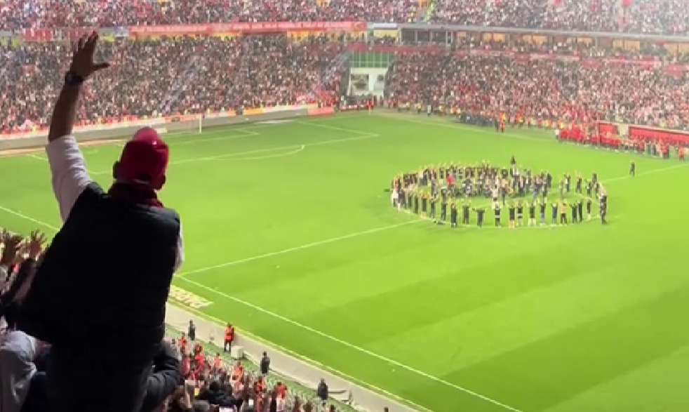 Προκαλεί οπαδός της Σαμσουνσπόρ: «Θα ρίξουμε τους Έλληνες στη Μαύρη Θάλασσα»