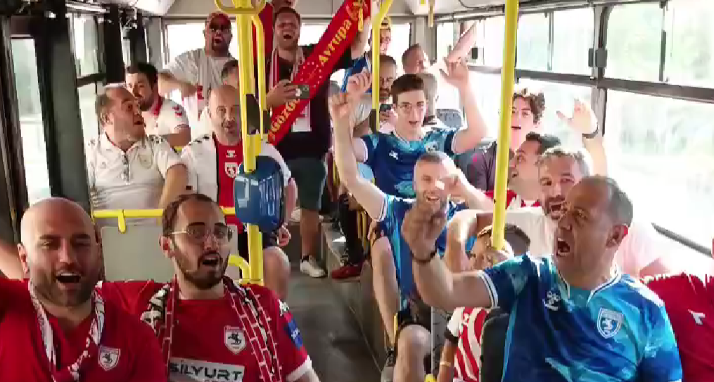 Παναθηναϊκός: Συνθήματα στο λεωφορείο από τους οπαδούς της Σαμσουνσπόρ (vid)