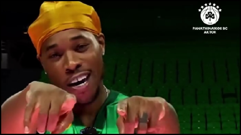 Χόλμς στους οπαδούς του Παναθηναϊκού: «Εγώ θα καρφώνω, εσείς θα κάνετε θόρυβο!» (vid)