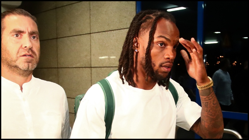 Δείτε φωτογραφίες: Η άφιξη του Ρενάτο Σάντσες για τον Παναθηναϊκό (pics)