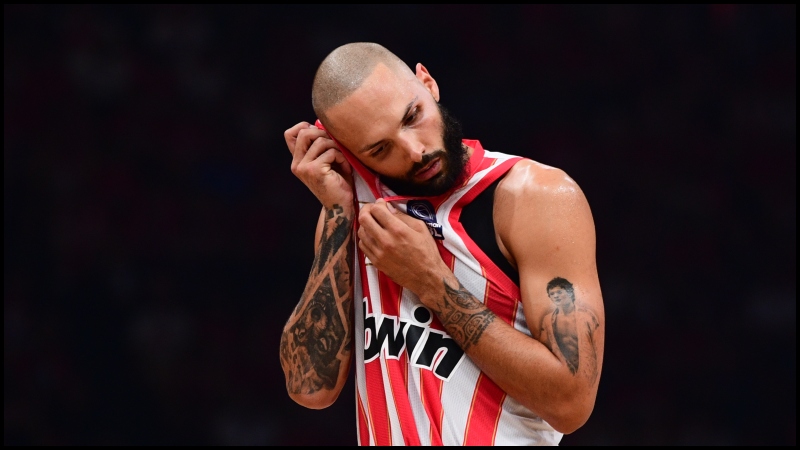 Φουρνιέ: «Ενώνονται οι οπαδοί Παναθηναϊκού-Ολυμπιακού για την Εθνική;»