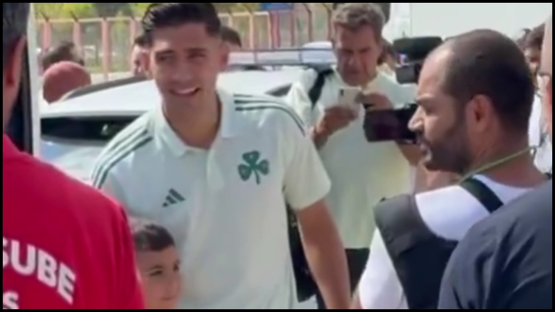 Σαμψούντα: Μπακασέτας - Σιώπης έγιναν οι απόλυτοι πρωταγωνιστές στην άφιξη του Παναθηναϊκού