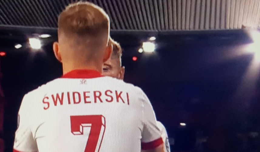 Ο Σφιντέρσκι αντικατέστησε τον Λεβαντόφσκι και η Πολωνία... ισοφάρισε τους Ολλανδούς (vid)