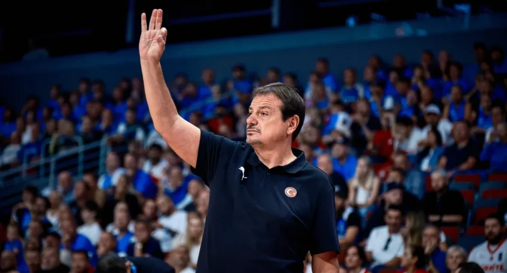 Αταμάν: «Είναι γελοίο να παίζουμε 12 το μεσημέρι - Ας μας βάλουν και στις 3 το πρωί»