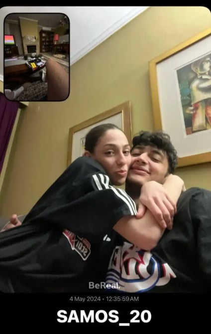 Αλέξανδρος Σαμοντούροφ: Ποια είναι η σύντροφός του που έκλεψε τις εντυπώσεις στο Ελλάδα-Ισραήλ