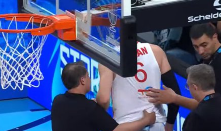 Σοκ στην Τουρκία: Αποχώρησε υποβασταζόμενος ο Τσεντί Οσμάν