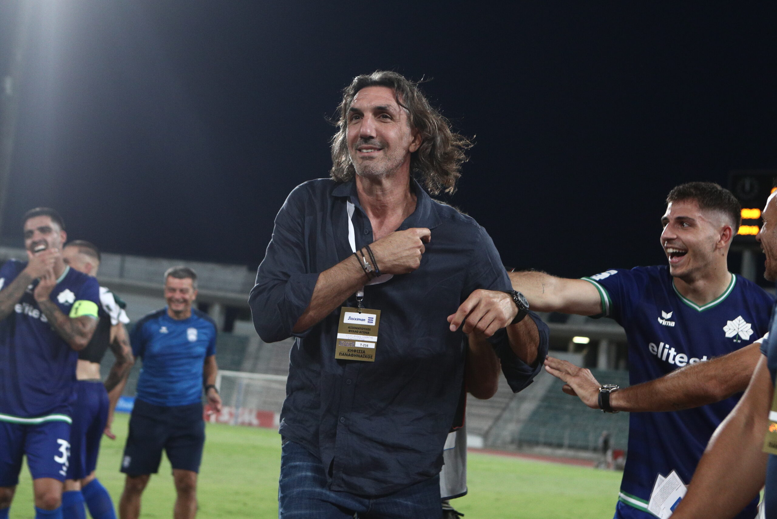 Χειροκρότησαν Μπασινά-Κυργιάκο οι οπαδοί του Παναθηναϊκού παρά την ήττα (pics)