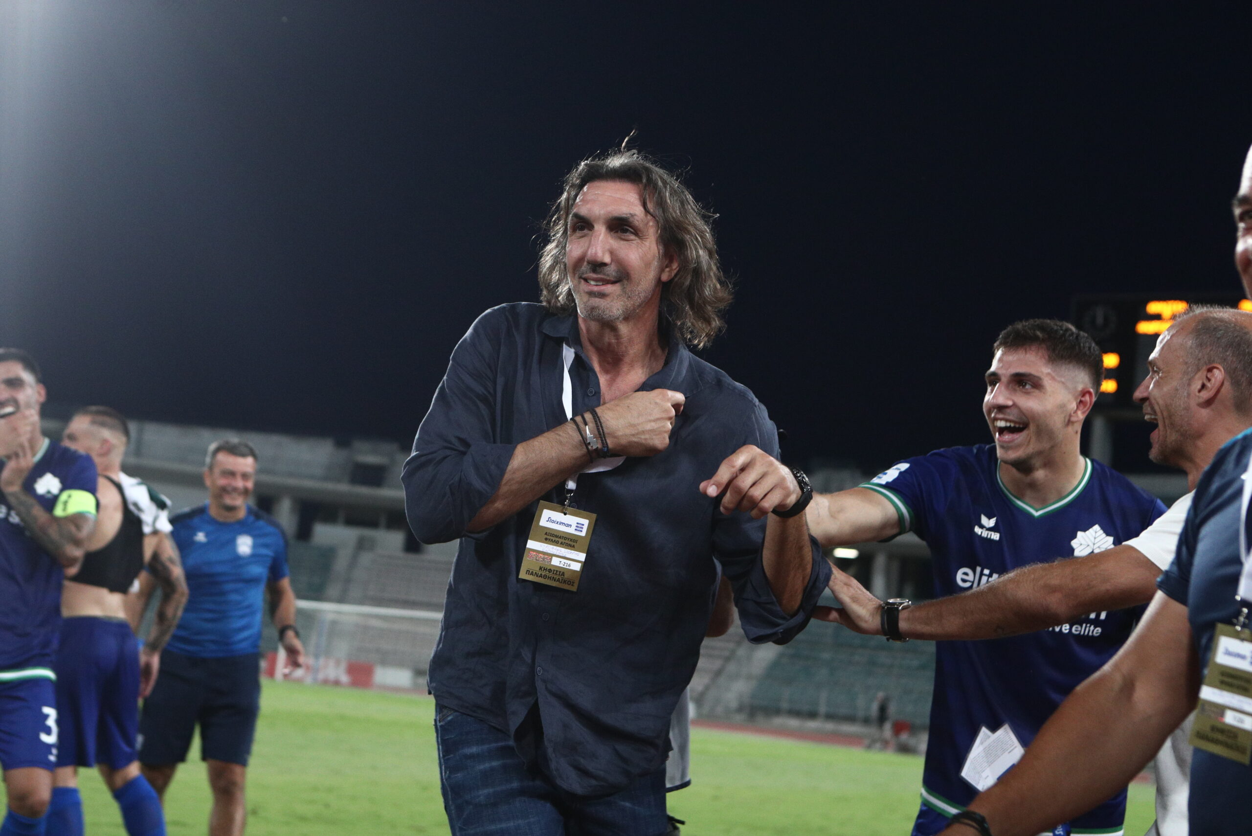 Χειροκρότησαν Μπασινά-Κυργιάκο οι οπαδοί του Παναθηναϊκού παρά την ήττα (pics)